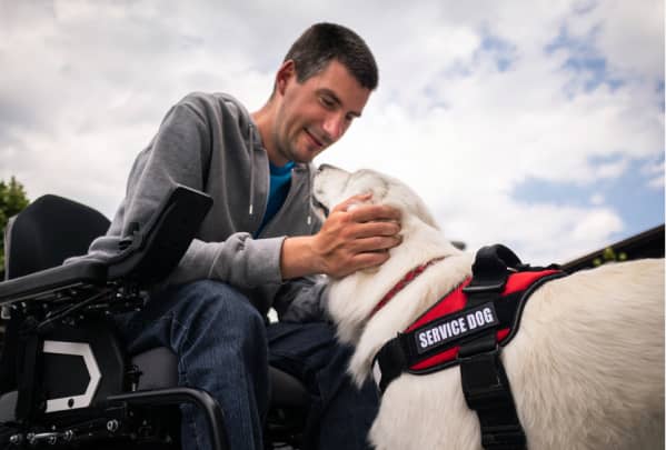img - man-with-disability-and-service-dog